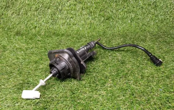 Ford Focus ST Clutch master cylinder BV517A542AB
