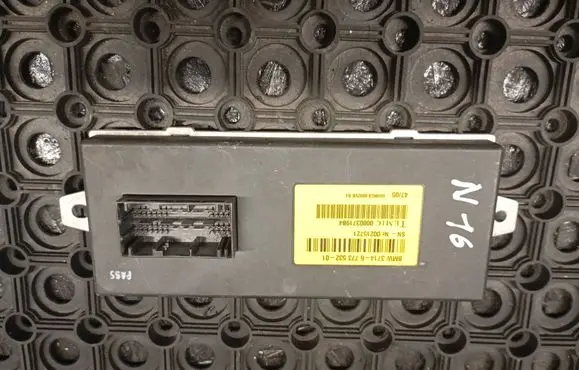 BMW 5 E60 E61 Other control units/modules 6773532 00003719B4 00215721
