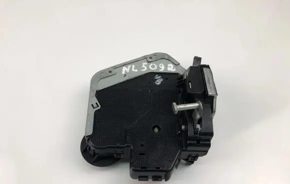 Lexus CT 200H Coupe door lock (next to the handle) A046593