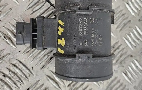 Opel Signum Mass air flow meter 0281002618 55350048 10551038