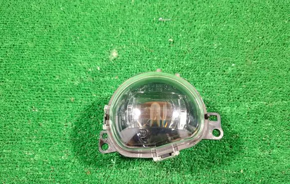 Volvo XC40 Front fog light 32365034