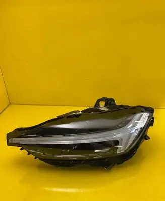 Volvo XC60 Headlight/headlamp 32337384