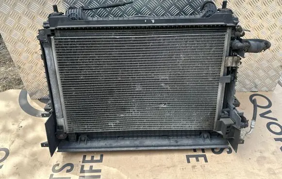 Jaguar XE Radiator set 