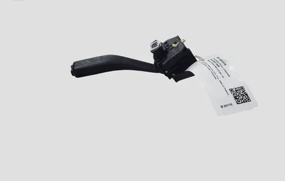 Skoda Octavia Mk2 (1Z) Indicator stalk 1K0953513G