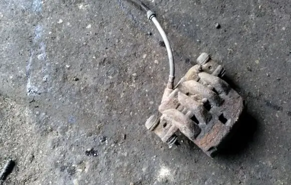 Peugeot Boxer Front brake caliper