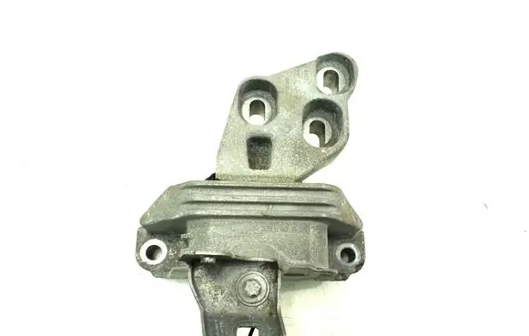 Mercedes-Benz CLA C117 X117 W117 Gearbox mount A2462400217