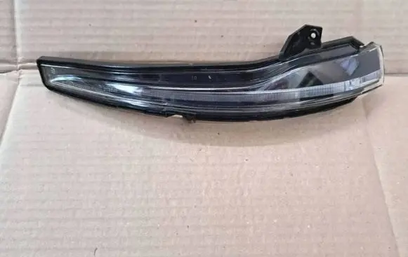 Mercedes-Benz C W205 Mirror indicator light A3170639