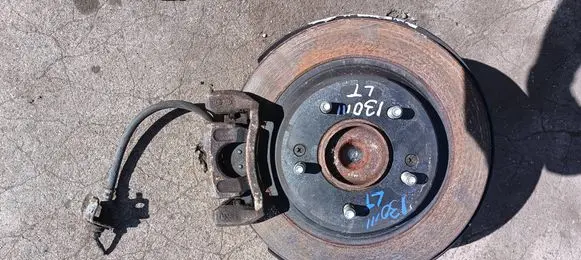 Hyundai i30 Rear wheel hub spindle/knuckle G358237700