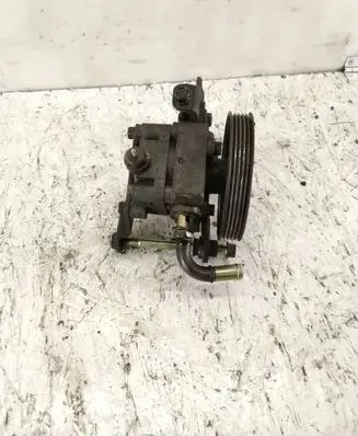 Mazda Premacy Power steering pump CB8032650A 46074006