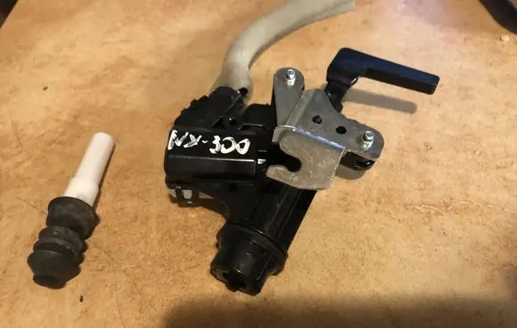 Lexus NX Fuel tank cap lock motor