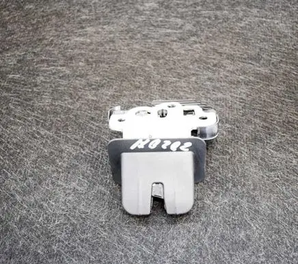 Audi A1 Tailgate/trunk/boot lock/catch/latch 8X0827520