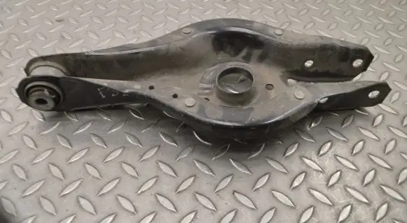 BMW 4 F32 F33 Rear upper control arm/wishbone 6867540