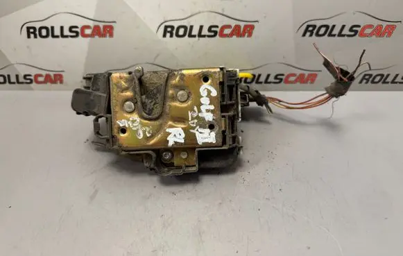 Volkswagen Golf III Rear door lock 1H1837015K