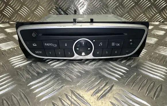 Renault Megane III Radio/CD/DVD/GPS head unit 281150030R