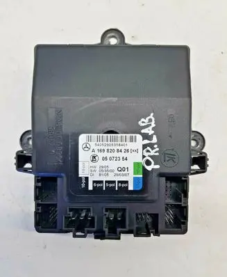 Mercedes-Benz C AMG W203 Door control unit/module A1698208426 nr1935
