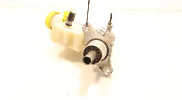 Master brake cylinder