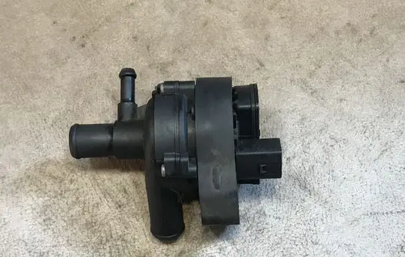 Mercedes-Benz ML W164 Electric auxiliary coolant/water pump 02775823