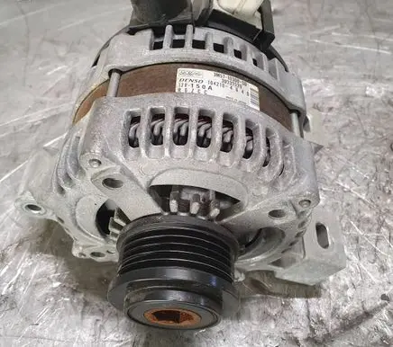 Volvo C70 Generator/alternator 1042104640