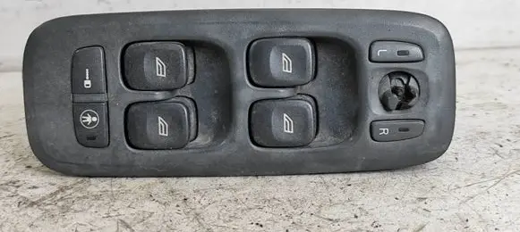 Volvo S60 Electric window control switch 8682949 M0122600061