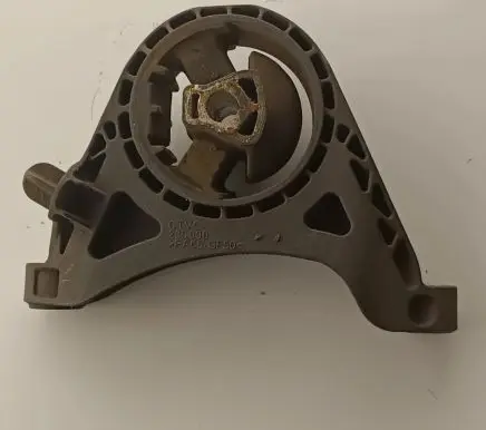 Opel Insignia A Engine mount bracket 13227769