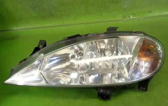 Renault Megane II Headlight/headlamp 7700427874G