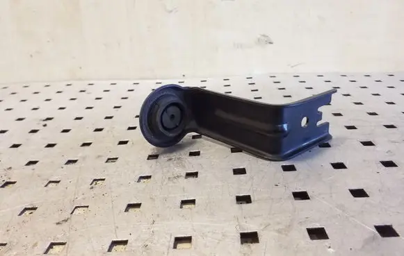 Toyota Auris 150 Radiator mount bracket