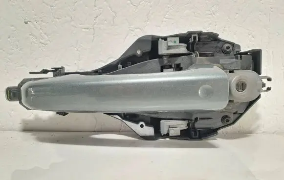 Land Rover Discovery Sport Loading door exterior handle/bracket FK72224A80AA