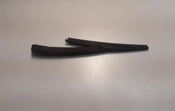 KIA Sorento Rear wiper blade arm 988152P000