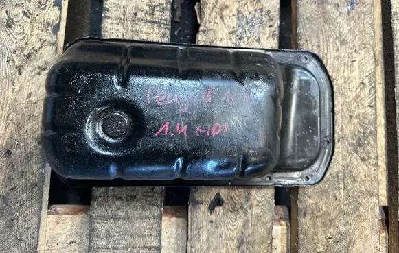 Peugeot 107 Oil sump 
