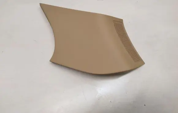 (D)pillar trim (top)