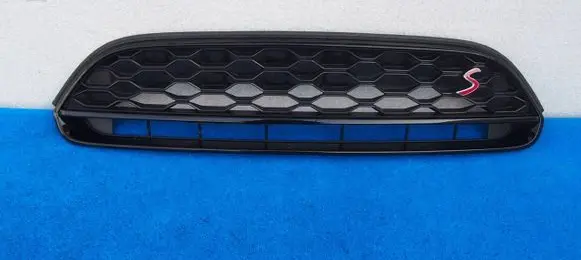 Mini Cooper Countryman F60 Front grill 18667510