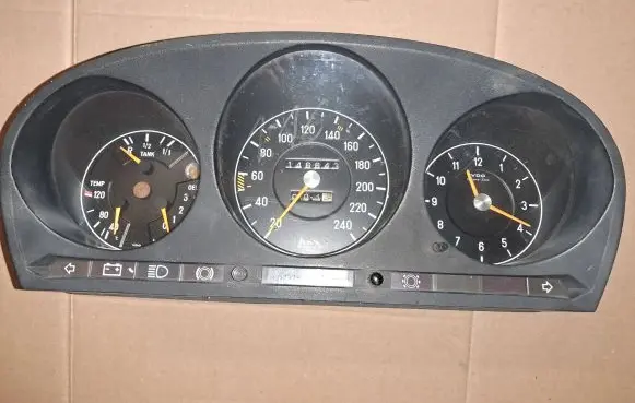 Mercedes-Benz S W116 Speedometer (instrument cluster) 1165420101