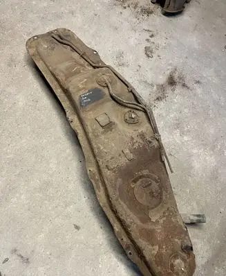 Mitsubishi Pajero Fuel tank 
