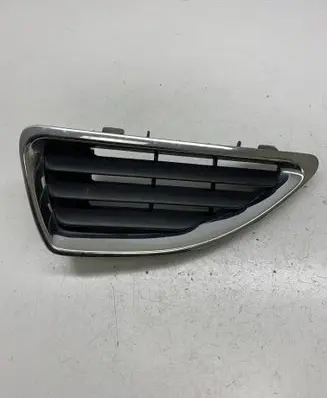 Renault Megane I Front bumper upper radiator grill 7700428963