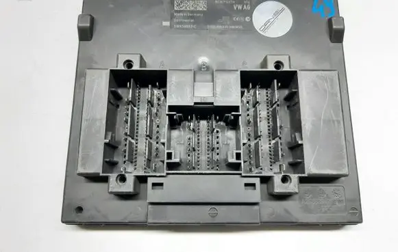 Volkswagen Golf Sportsvan Comfort/convenience module 5Q0937084P