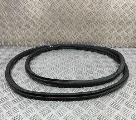 Volkswagen Caddy Rubber seal front coupe door 2K0837911F