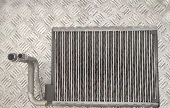 Air conditioning (A/C) radiator (interior)