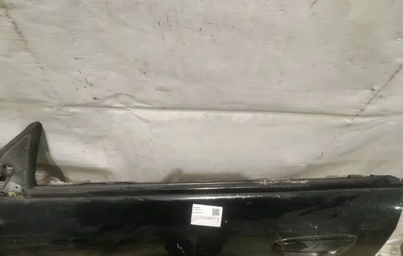 Subaru Legacy Front door glass trim molding 