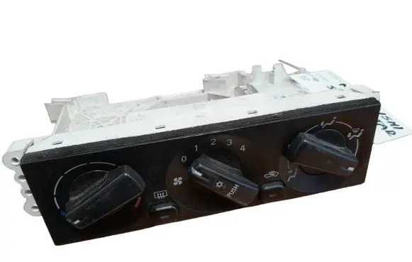 Mitsubishi Space Star Climate control/heater control trim MR262492