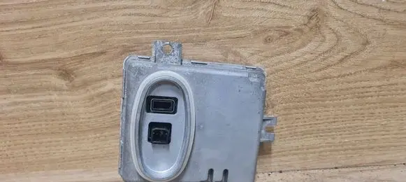 Volvo S80 Xenon control unit/module 6948180