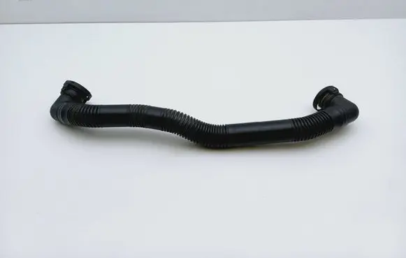 Volkswagen PASSAT B5.5 Breather hose/pipe 078133889H