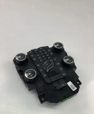 Volvo V40 Climate control unit 31398642