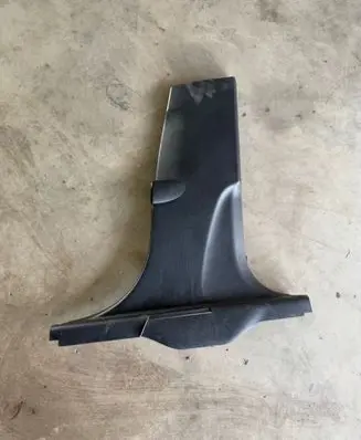 Ford Focus (B) pillar trim (bottom) GZ3UA