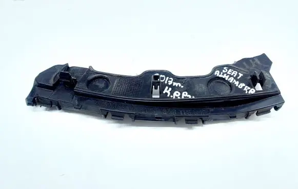 Front bumper mounting bracket