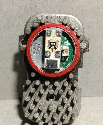 BMW 3 E92 E93 LED ballast control module 1305715084 707881
