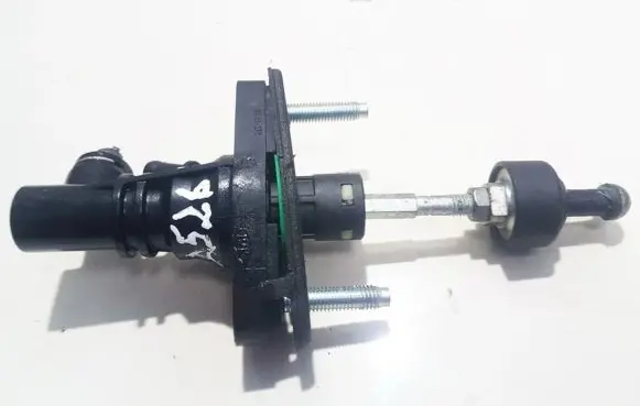 Toyota Auris 150 Clutch master cylinder