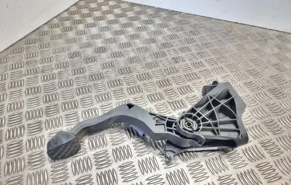 Clutch pedal
