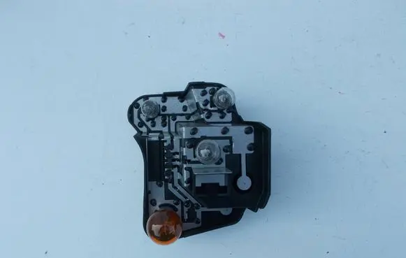 BMW 3 E92 E93 Tail light bulb cover holder 7174407 632177174407