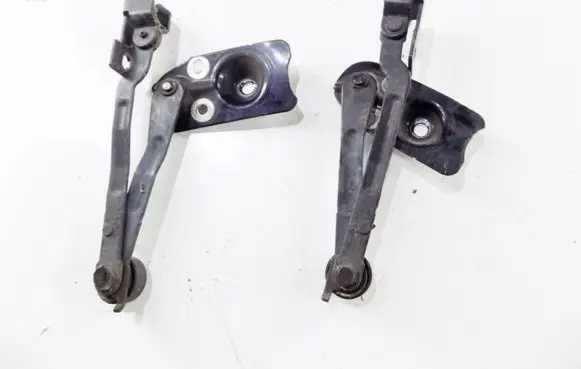 Volvo XC90 Tailgate check strap stopper 