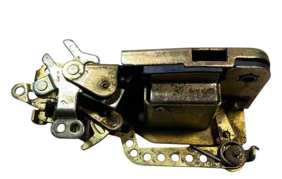 Volkswagen Transporter - Caravelle T4 Front door lock 701837015D